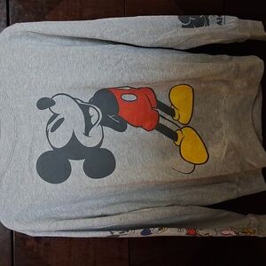 💎 Disney Mickey Mouse Gray Sweatshirt NWOT Size Medium